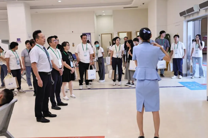 解锁金秋健康密码!第六期医院开放日顺利举办