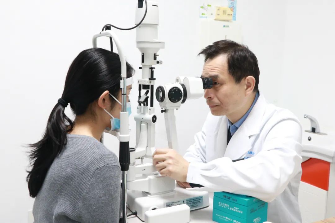 眼科大咖「云」集，共话「睛」彩视力｜北京华厦民众眼科医院直播活动成功举办