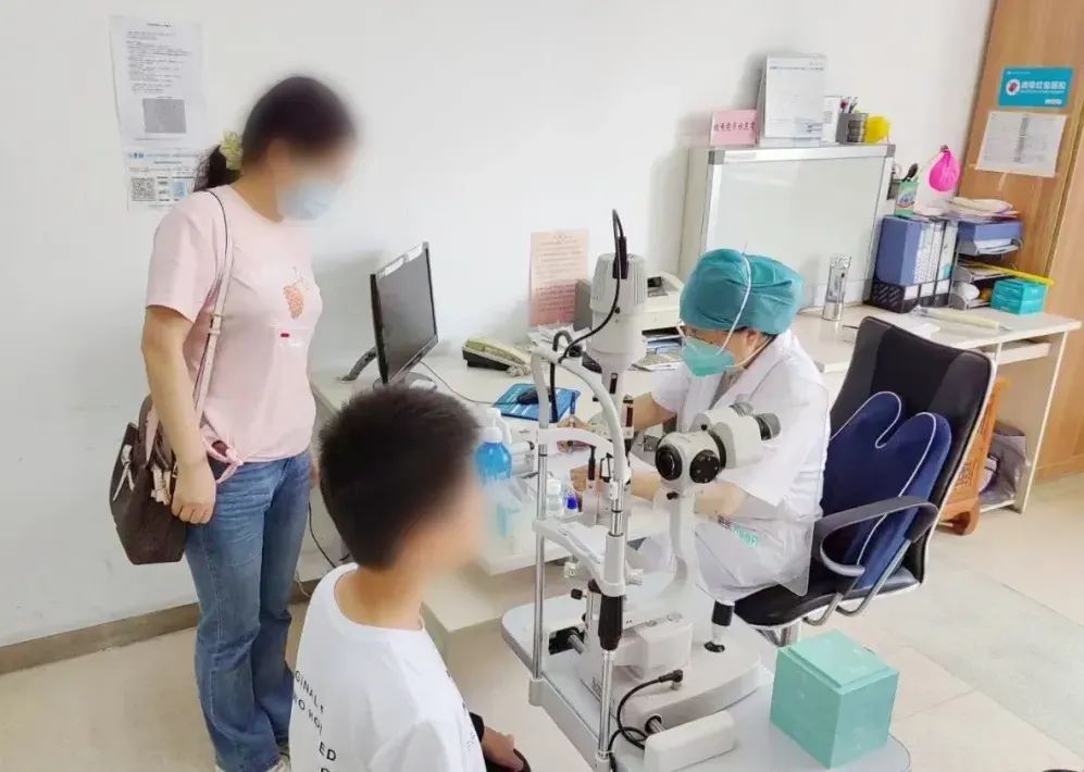 眼科大咖「云」集，共话「睛」彩视力｜北京华厦民众眼科医院直播活动成功举办