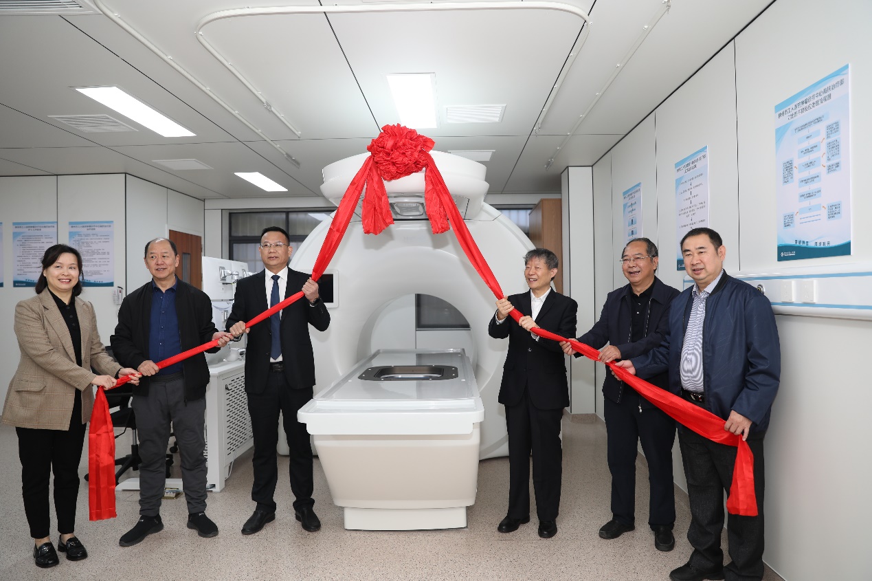 抗癌利器「海扶刀」在柳州市工人医院正式启用 开启微无创医学新篇章