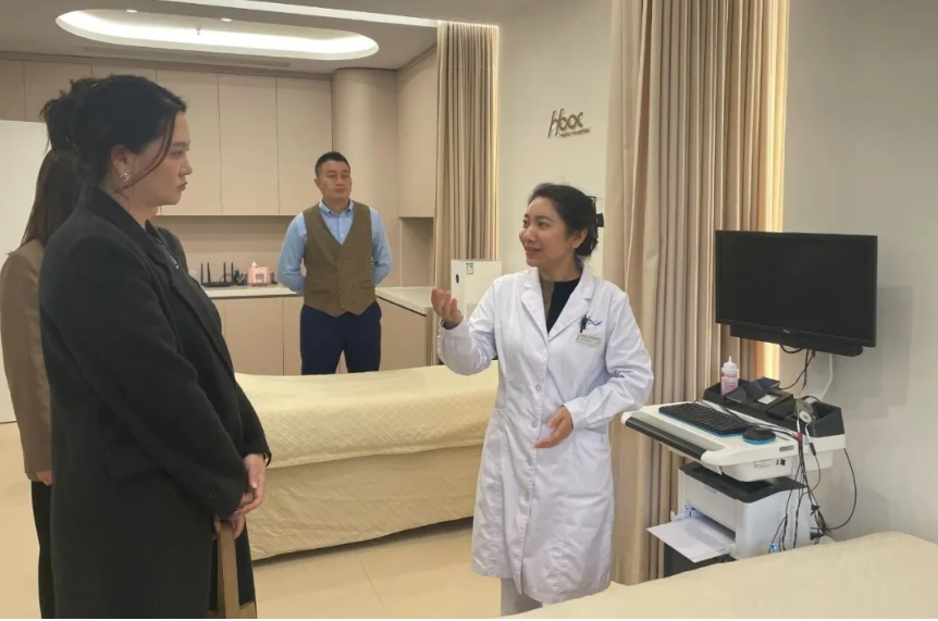 重庆市云南商会秘书长、甘肃商会秘书长一行参观重庆海扶医院