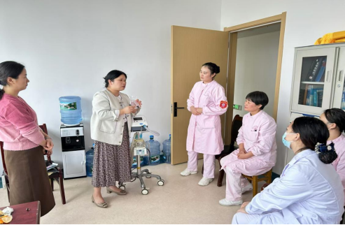 南昌大学第二附属医院联合德安县人民医院开展护理学术交流活动