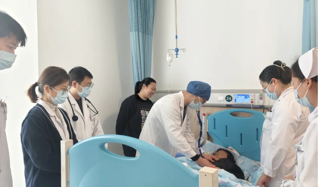 11 岁女孩突发咯血!24 小时生死营救......