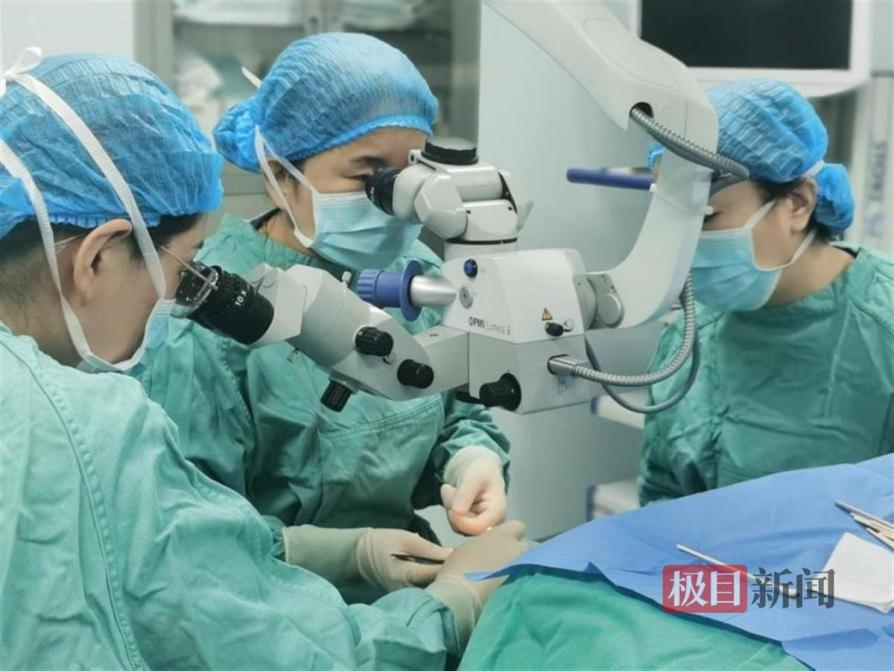 长期刷手机只会引起近视吗?武汉普瑞眼科林珊提醒注意斜视的风险