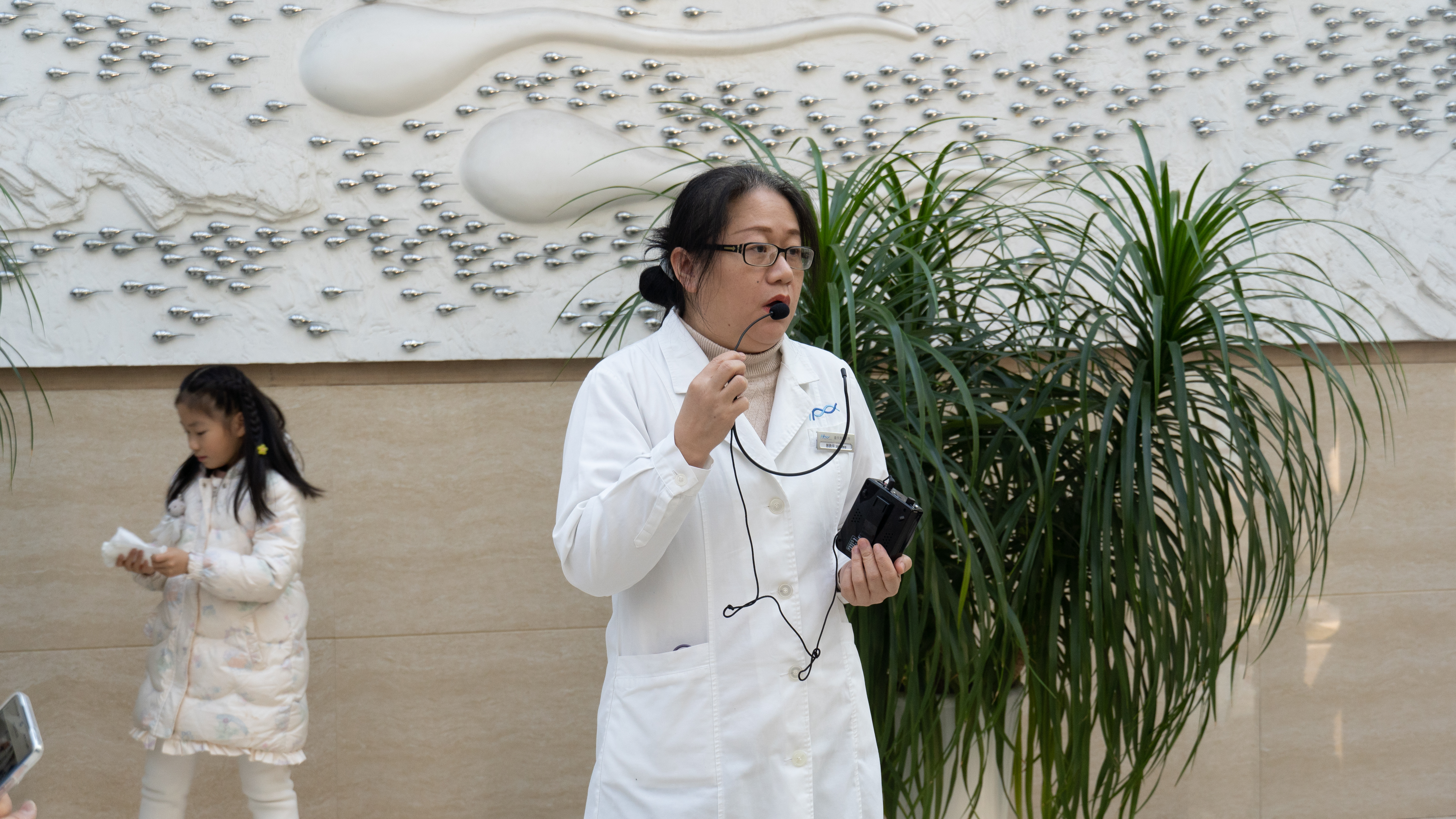 探索超声波的奥秘,重庆科技小记者走进海扶刀发源地