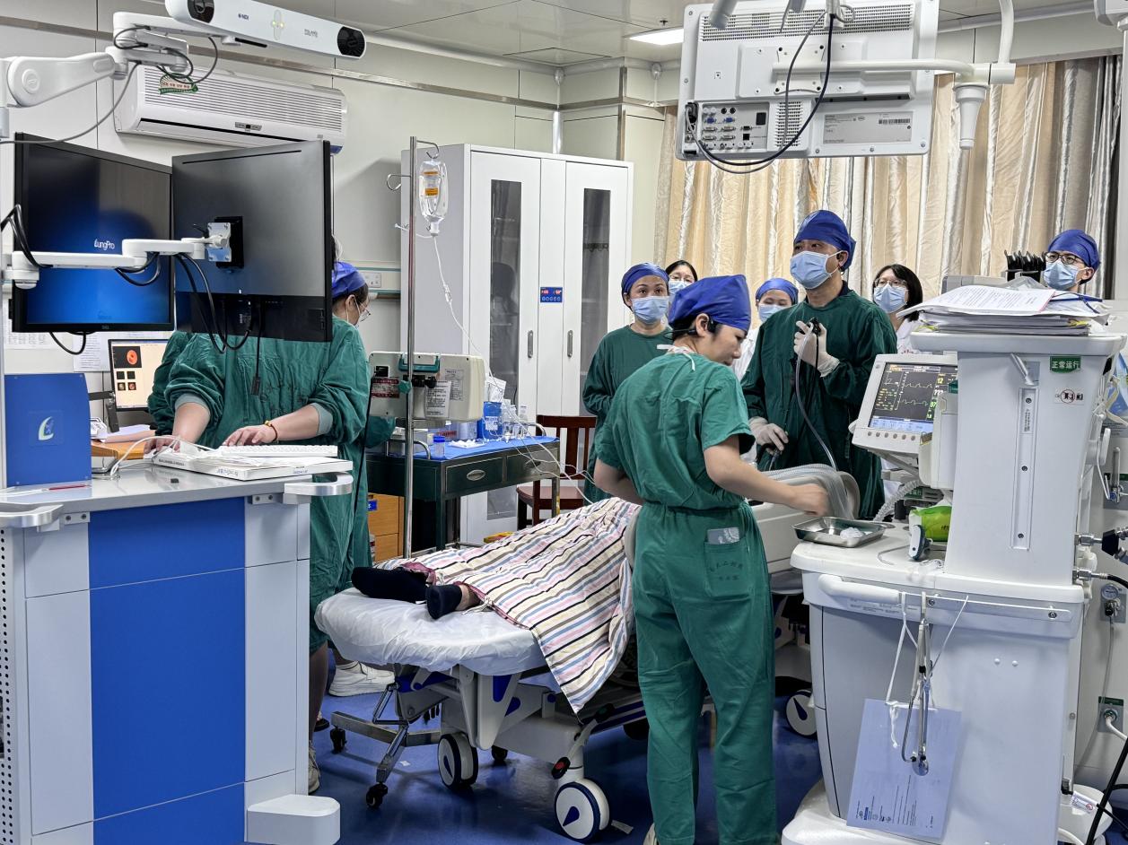 南昌大学二附院叶小群教授团队荣获「江西省教育系统劳模和工匠人才创新工作室」称号