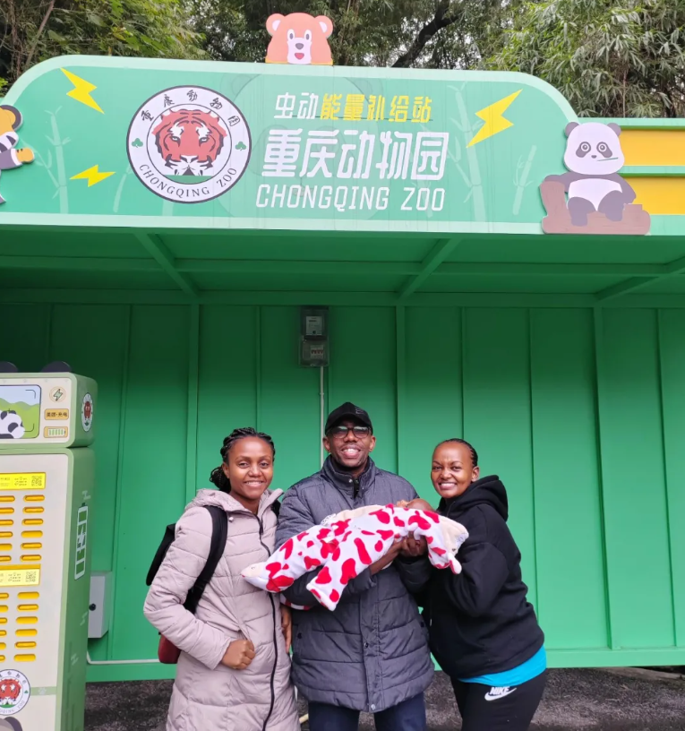 肯尼亚妇科专家赴重庆海扶医院求学聚焦超声技术