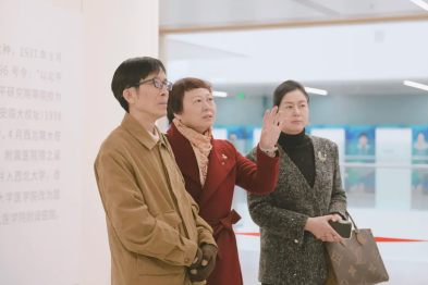 共绘人文建设新画卷 | 著名作家莫伸一行调研指导国际陆港医院人文建设工作