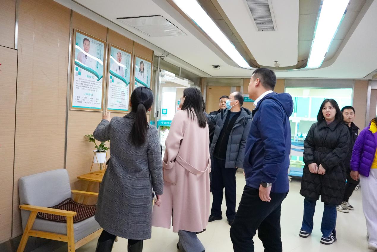 武汉市第五医院与武汉名逸中西医结合医院携手共建医疗联合体 共谱健康新篇章