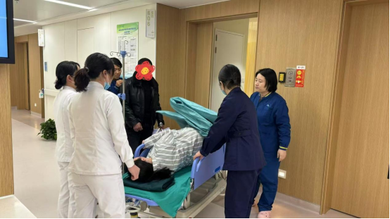 元旦新声：西安交大一附院陆港院区首个宝宝诞生