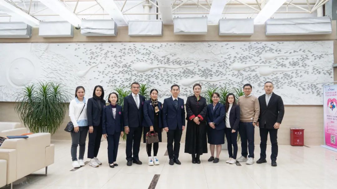 泰国拉贾维迪医院 Jinda Rojanamatin 院长一行到访海扶医院