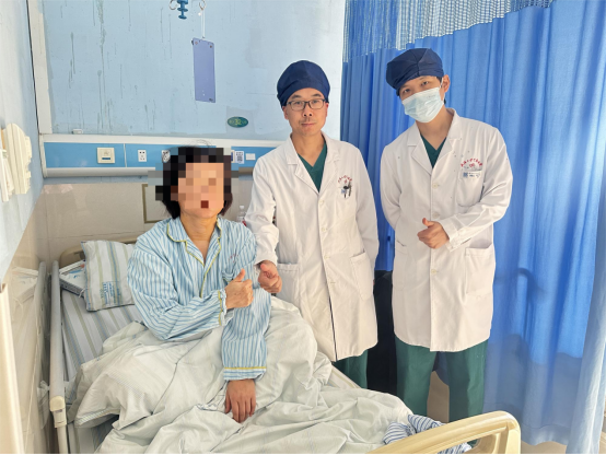 女子「做鬼脸」2 年睁眼困难 医生一针「制服」捣乱的神经