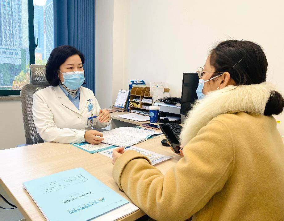 近视手术会疼吗？全能型带教导师关念给你超摘镜攻略