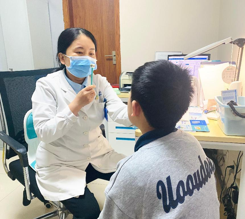 孩子刚近视需要戴眼镜吗？武汉普瑞眼科林珊给你儿童近视防控妙招