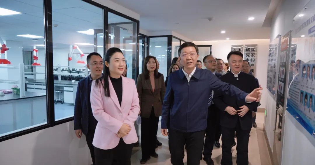 产教融合结硕果：中南大学湘雅三医院-江湾医院联合实验室揭牌启动