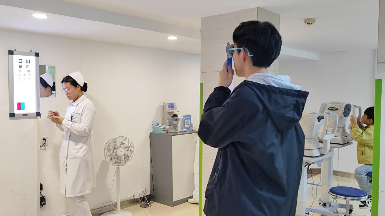 孩子刚近视需要戴眼镜吗？武汉普瑞眼科林珊给你儿童近视防控妙招