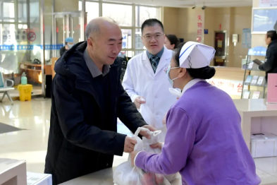 一起过大年！院党委组织开展春节慰问活动