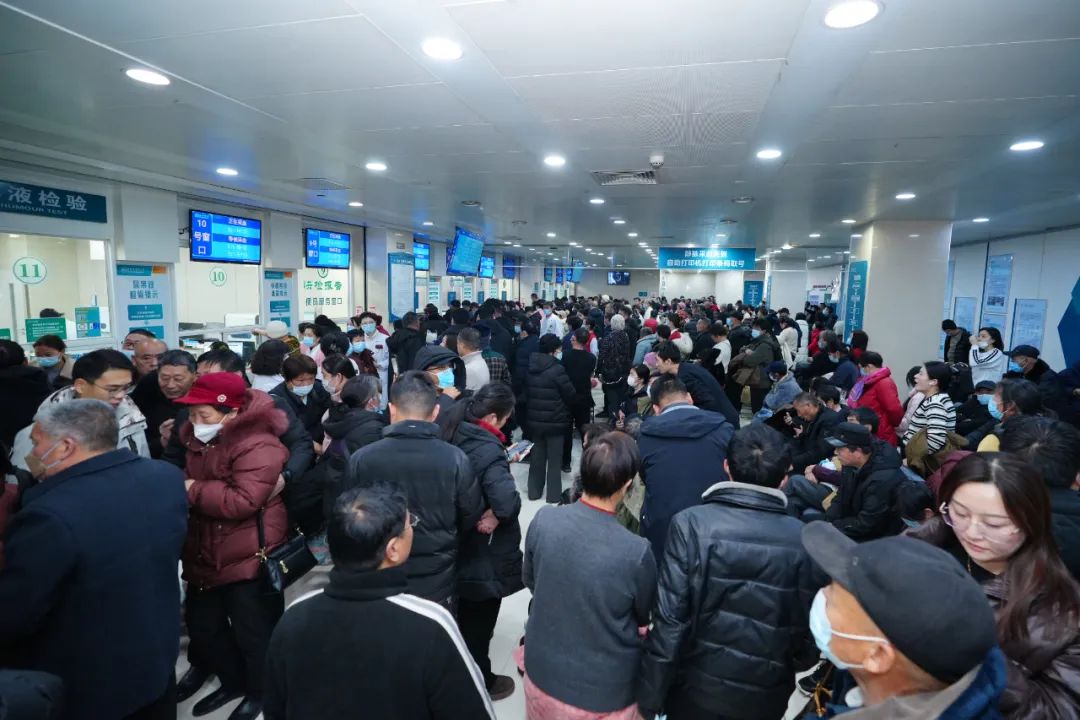 开工首日！河南省肿瘤医院有序应对春节后就诊高峰