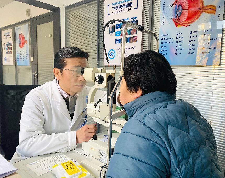 做白内障手术什么时候最合适？武汉普瑞眼科程旭康的建议请关注