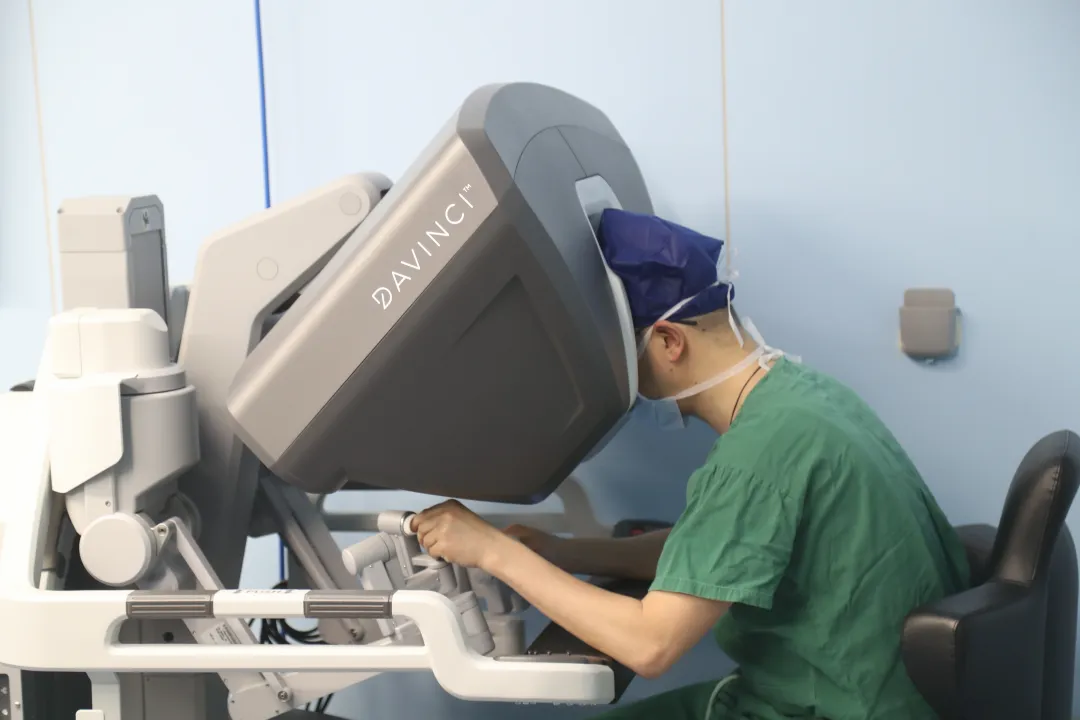 精准完成手术 500 例！ 荆门市中心医院这台机器人厉害了...