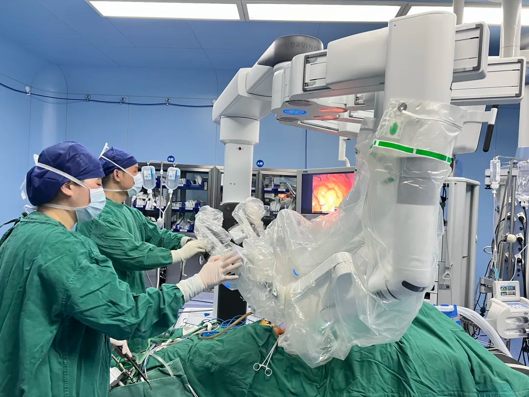 精准完成手术 500 例！ 荆门市中心医院这台机器人厉害了...