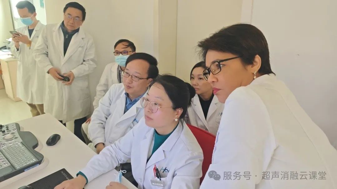 中国台湾、马来西亚学员在重庆海扶医院研习聚焦超声消融技术
