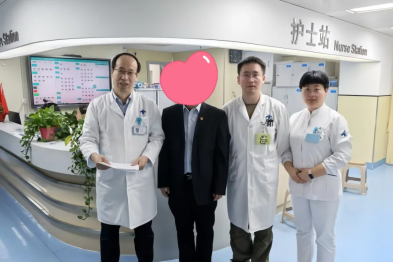医者仁心 | 胸外科李晓龙医生在列车上暖心救治患者