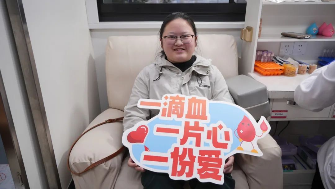 长沙江湾妇产医院开展「先锋引领 热血同行」主题党日活动