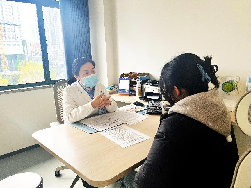 散光和近视有什么区别？武汉普瑞眼科关念介绍散光的治疗方式