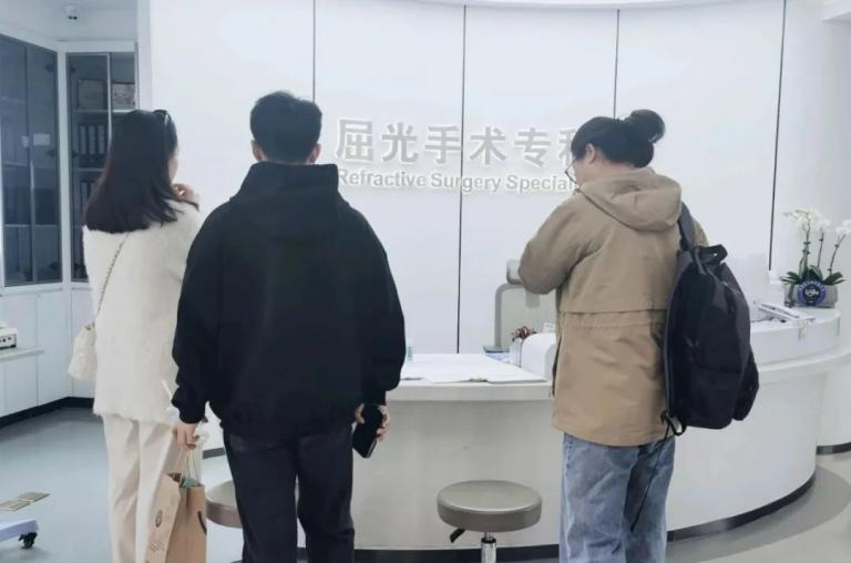 近视手术后视力可以到 1.0 以上吗？武汉普瑞眼科关念告诉你答案