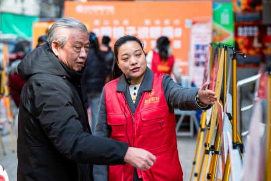 医心为民·聚光前行|武汉普瑞眼科眼健康科普艺术展走进硚口社区