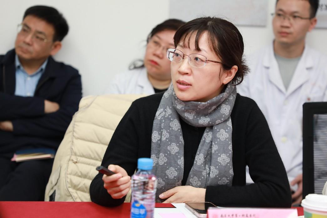 南昌大学第二临床医学院召开学位与研究生教育工作调研会