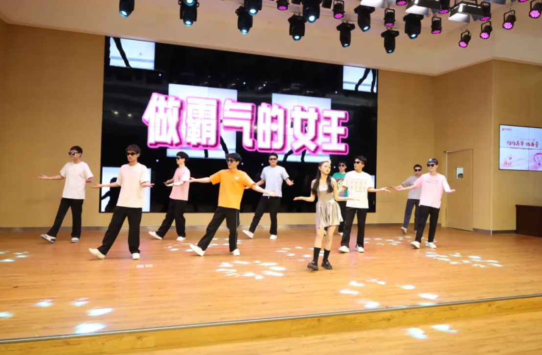 灼灼其华·她力量 | 西安高新医院举办妇联工作会议暨国际妇女节庆祝活动