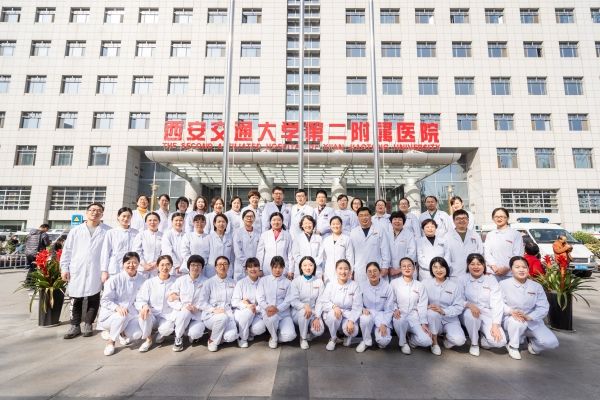 神经内科张桂莲教授主编的《直面阿尔茨海默病》新书发布 助力疾病防治