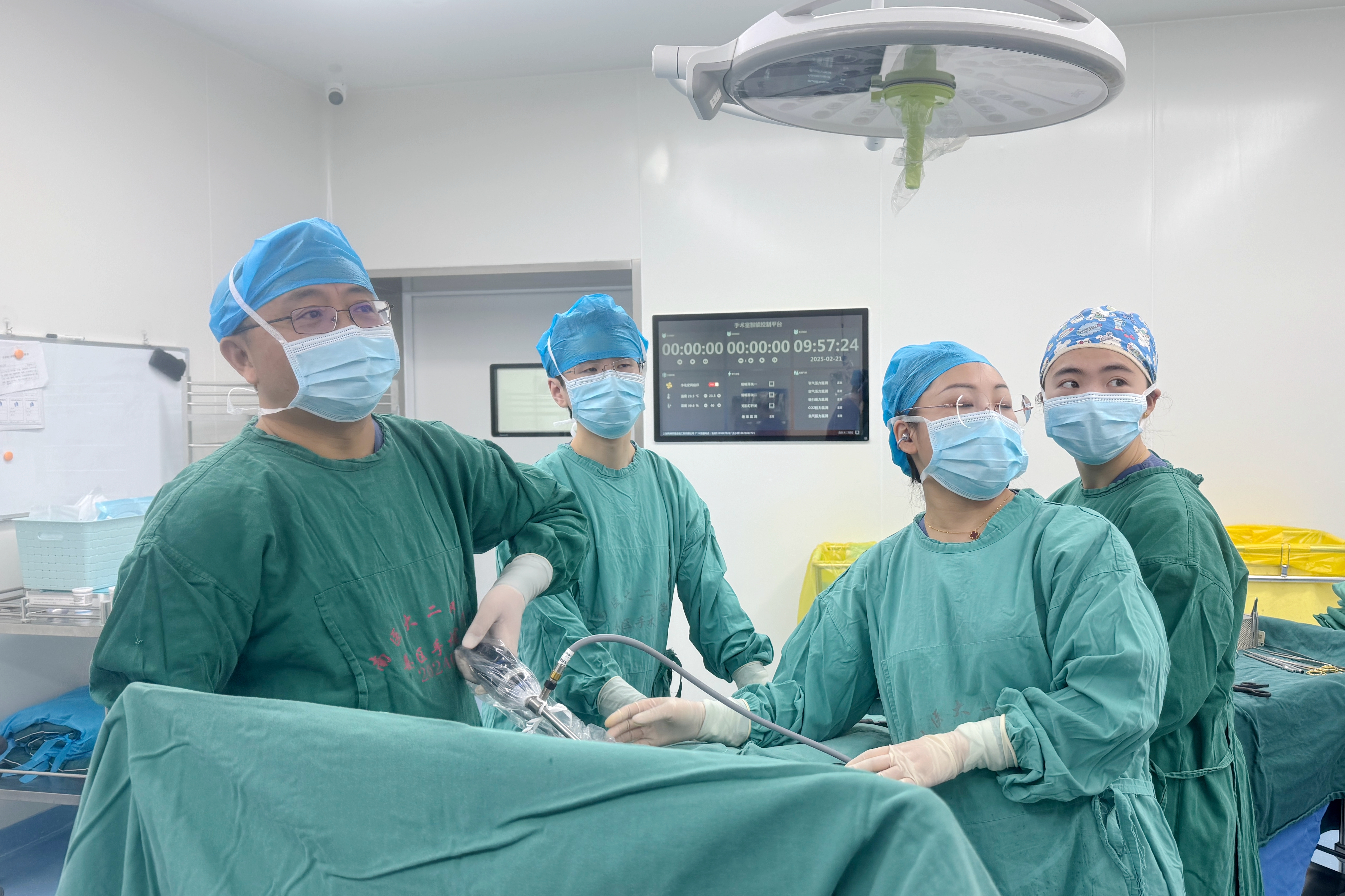 八旬老人生命垂危,南医大二附院多学科联合手术化险为夷!