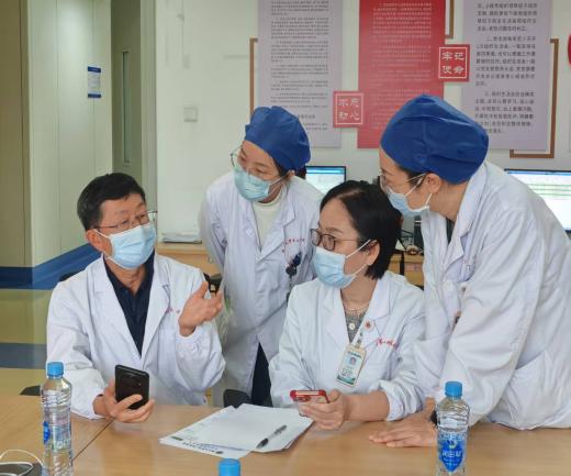 中山大学孙逸仙纪念医院林仲秋教授到南昌大学二附院交流指导