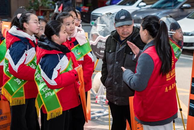 医心为民·聚光前行 中共武汉普瑞眼科医院支部委员会践行党建担当