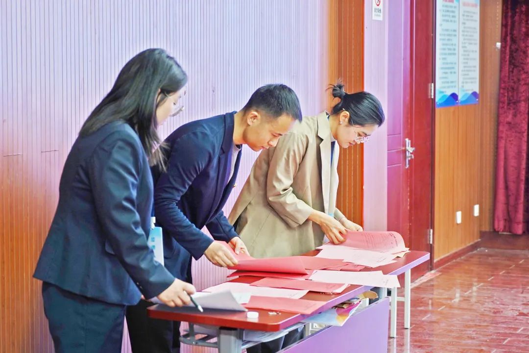 喜讯！北京华厦民众眼科医院党支部书记、院长侯旭波当选大屯街道商会第二届第一次会员大会监事会监事