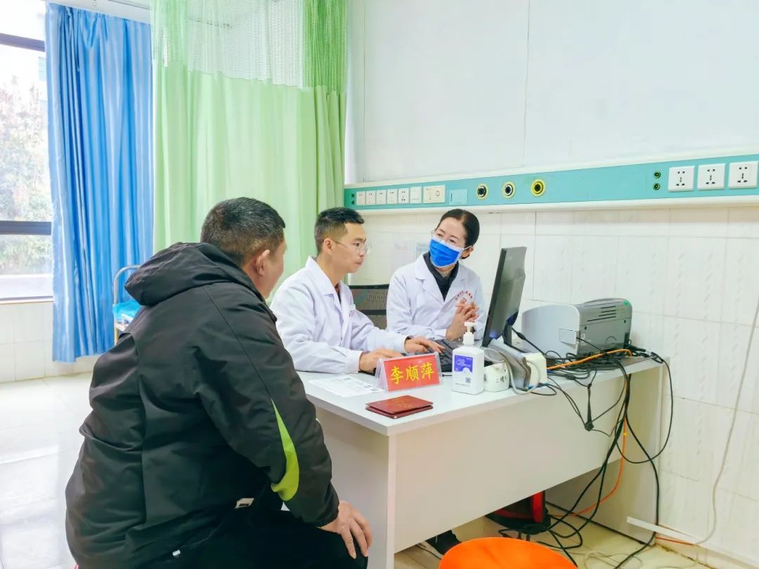 「技术融合，诊疗升级」—— 昆明三博脑科医院与安龙县人民医院技术协作，致力打造高效诊疗体系