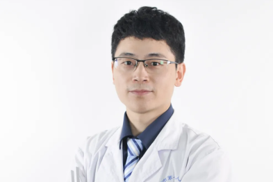 邵阳学院附属第一医院易天华主任荣获「全国卫生健康系统先进工作者」称号