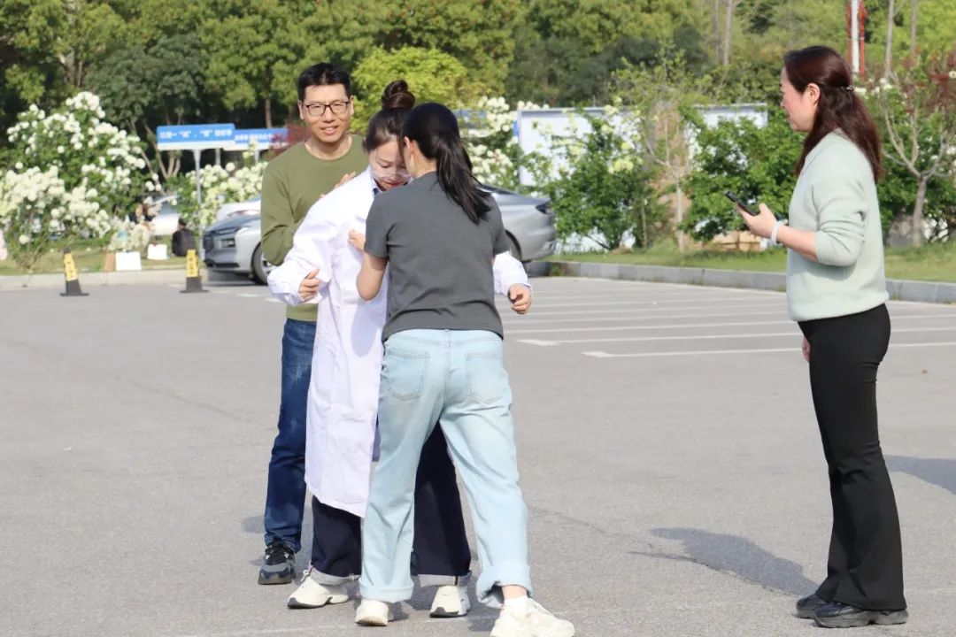 「医心铸梦想、携手绽芳华」——江湾医院首届趣味运动会圆满举行