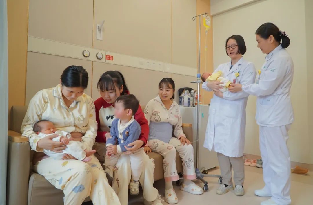 四姐妹生娃「圈定」同一位产科医生，是她！