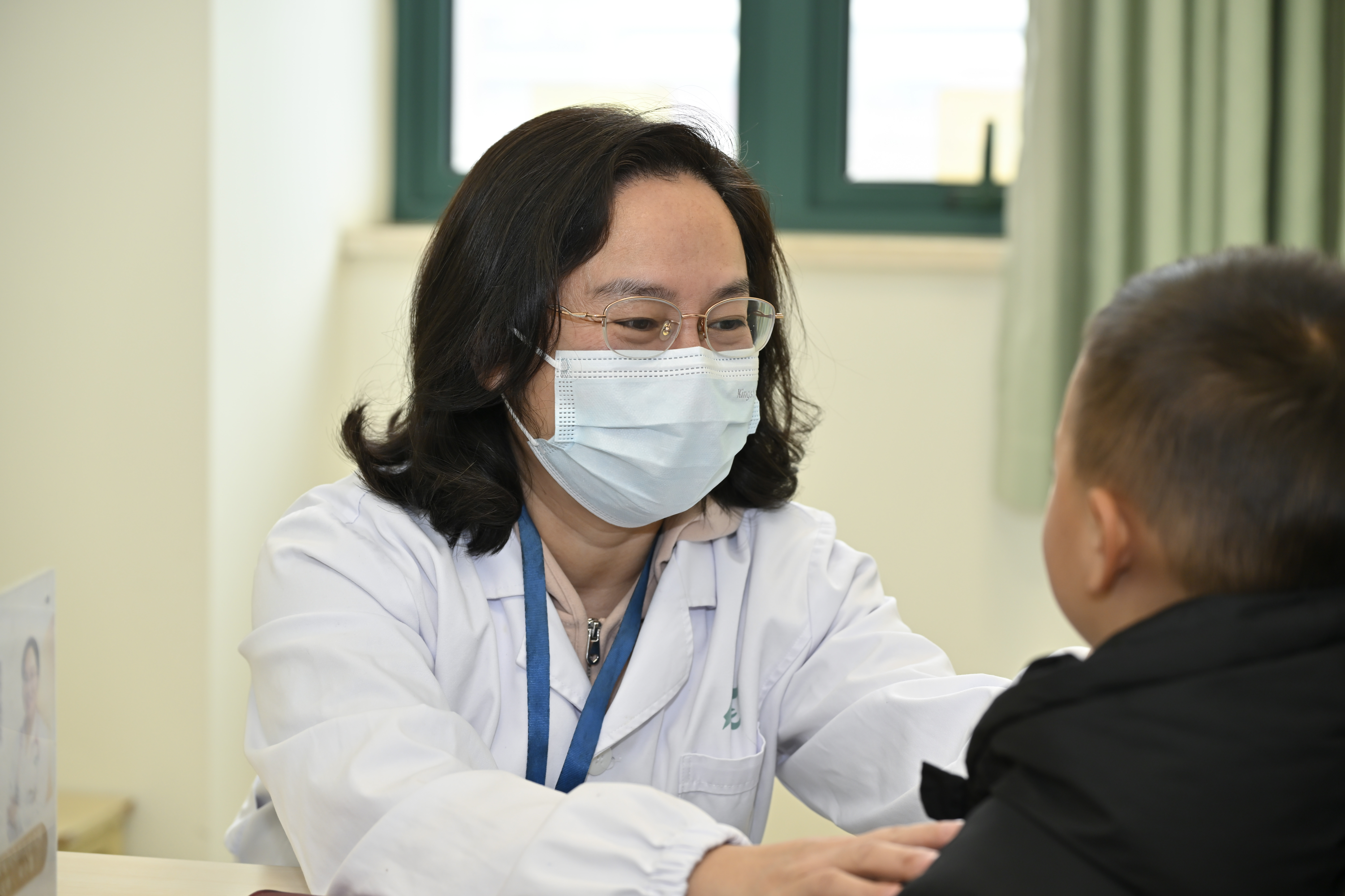 2 岁男孩每天干呕查不出原因,医生:光吃肉不吃菜致脾胃「堵」