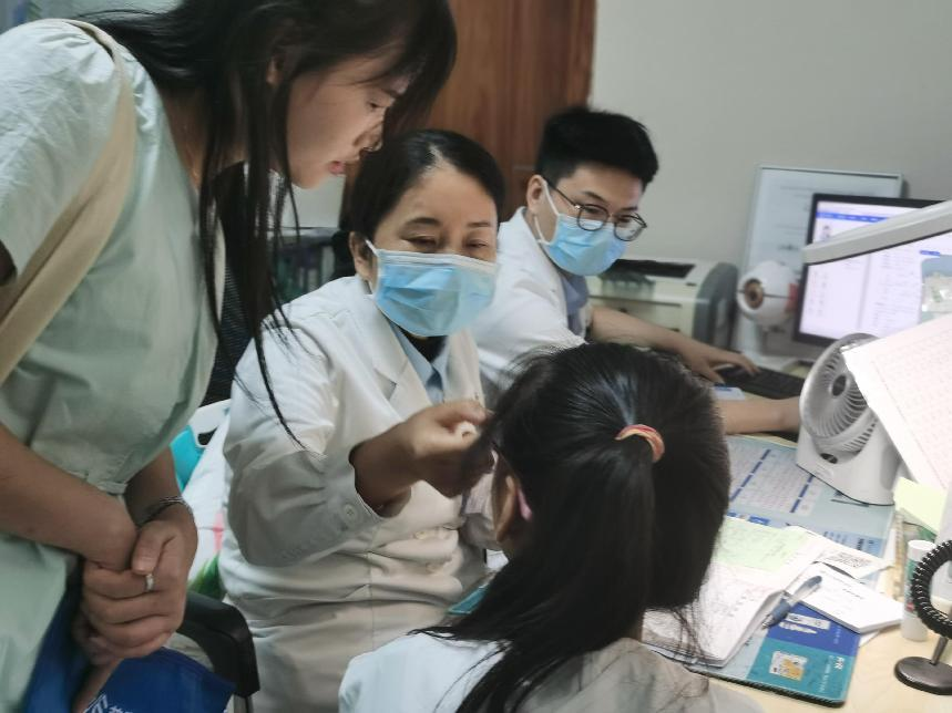 三维一体近视防控｜武汉普瑞眼科林珊科普孩子近视加深的表现