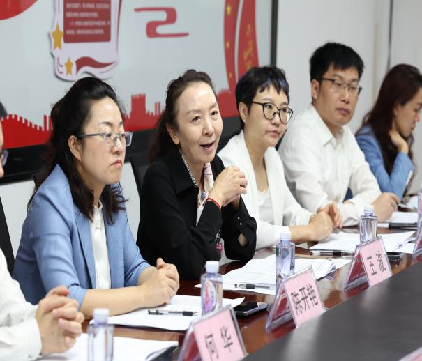 慈善助力共建幸福家园 武汉普瑞眼科参与社区眼健康公益活动