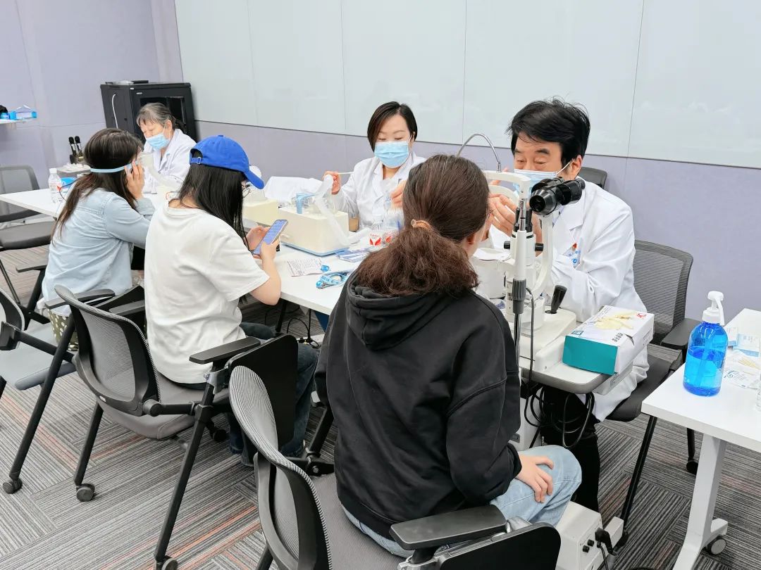 北京华厦民众眼科医院公益赋能，守护互联网职场眼健康