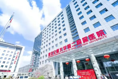 别把「嗓子哑」拖成「大问题」！关于喉癌早期筛查与治疗的那些事儿