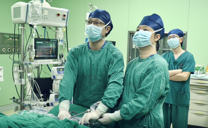 一「孔」双雕 肚脐一次手术让 186 斤女子同时告别肥胖与巧克力囊肿