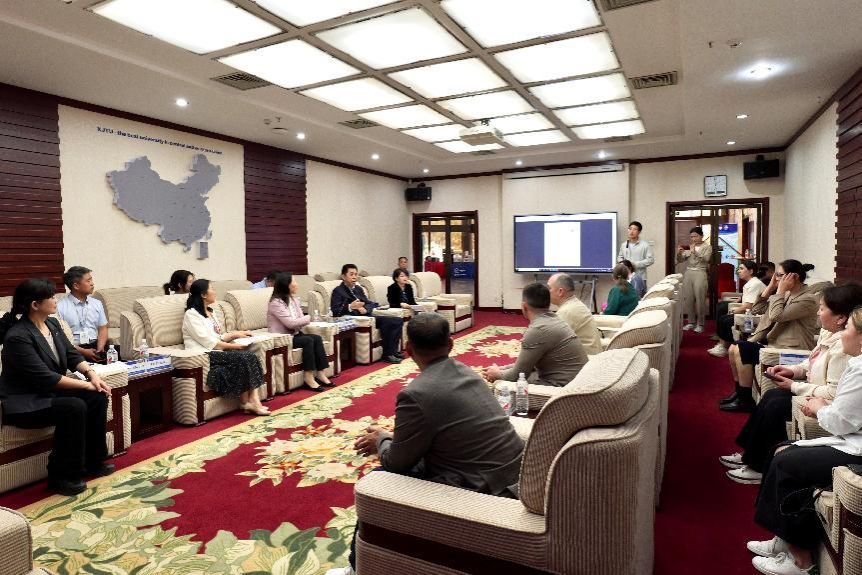 西安交大与上合组织成员国高校代表团共商医学合作，携手助力「一带一路」医学发展