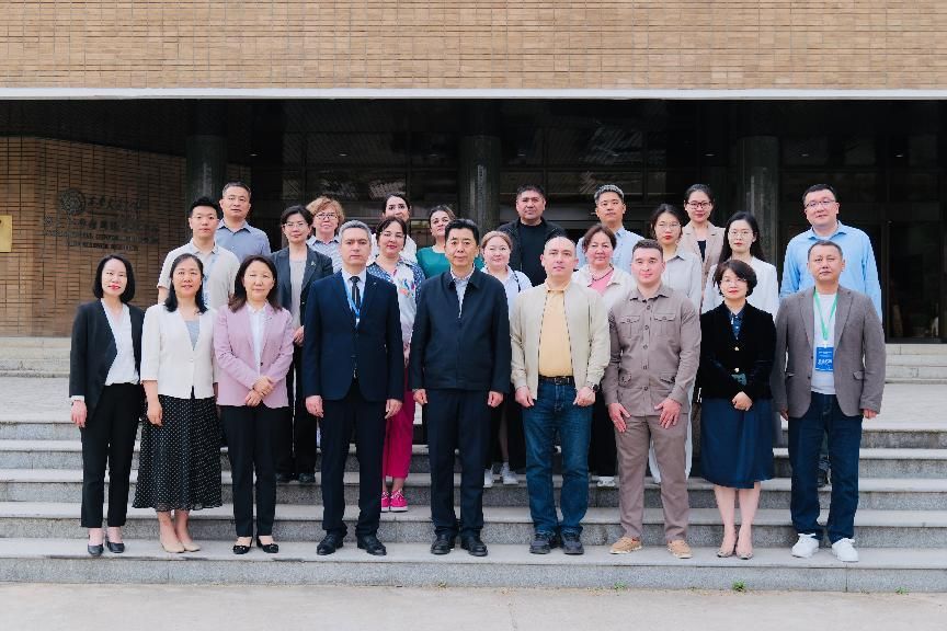 西安交大与上合组织成员国高校代表团共商医学合作，携手助力「一带一路」医学发展